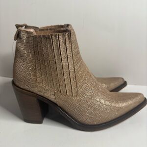 Emanuele Crasto  Python Embossed Chelsea pull on Ankle Boots